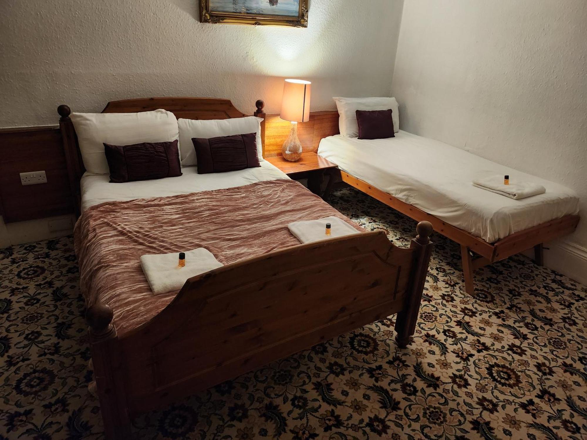 Lso Guest House Dumfries Esterno foto